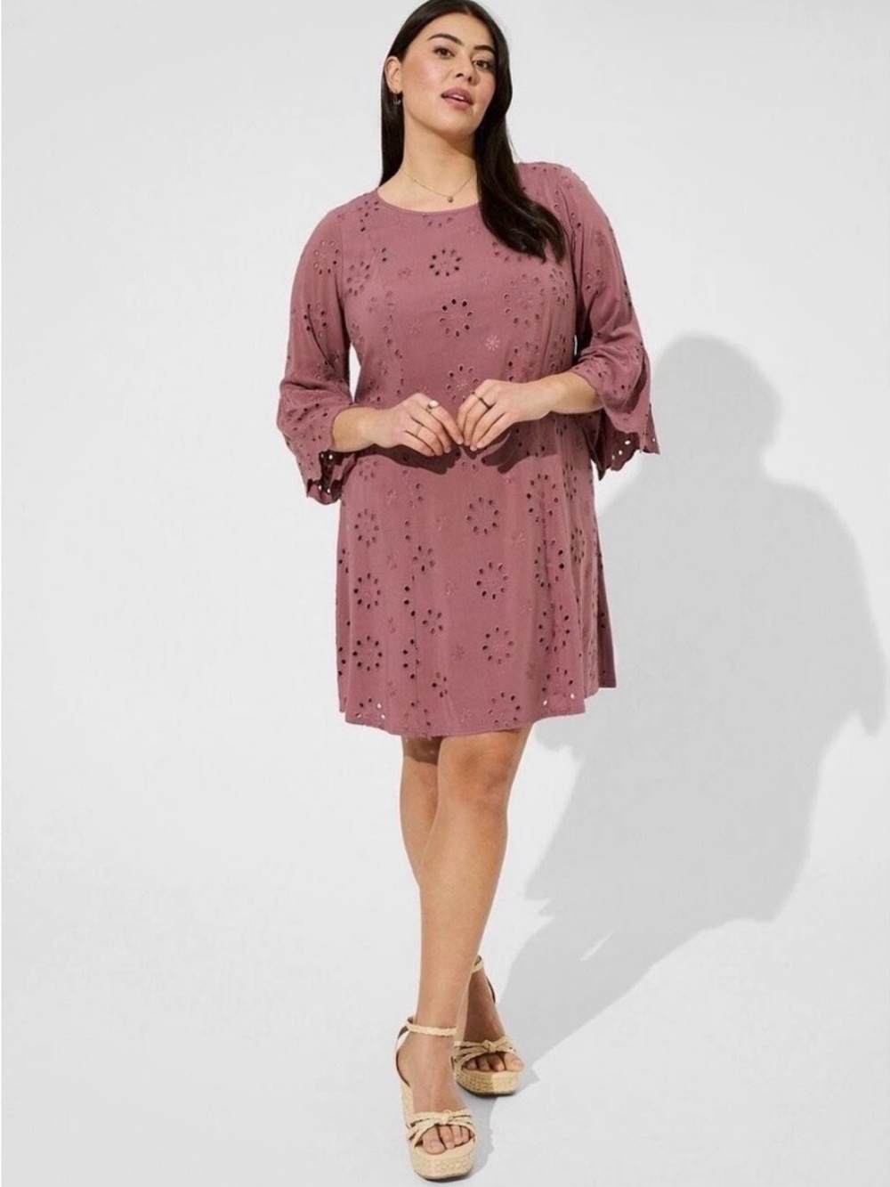 TORRID Eyelet Shift Dress in Dusty Rose woman’s black size 3 tunic MINI dress